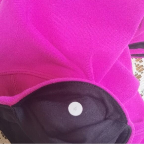 Lululemon Wunder Under hot pink crops 19" - Picture 6 of 7